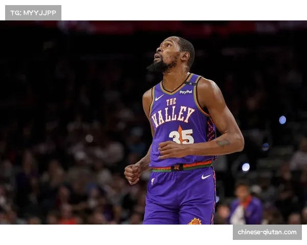 杜兰特邀请美女记者共赴火箭比赛 是否暗藏深意引发热议 杜兰特邀请美女记者共赴火箭比赛 是否暗藏深意引发热议